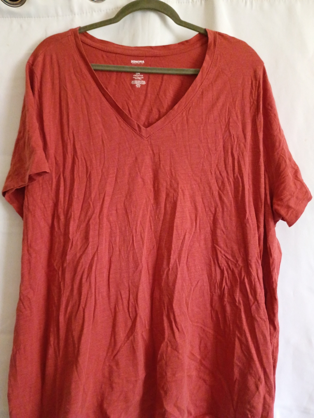 Sonoma V-Neck Short Sleeve Tee in Brick Red/Burnt Orange Size 3x